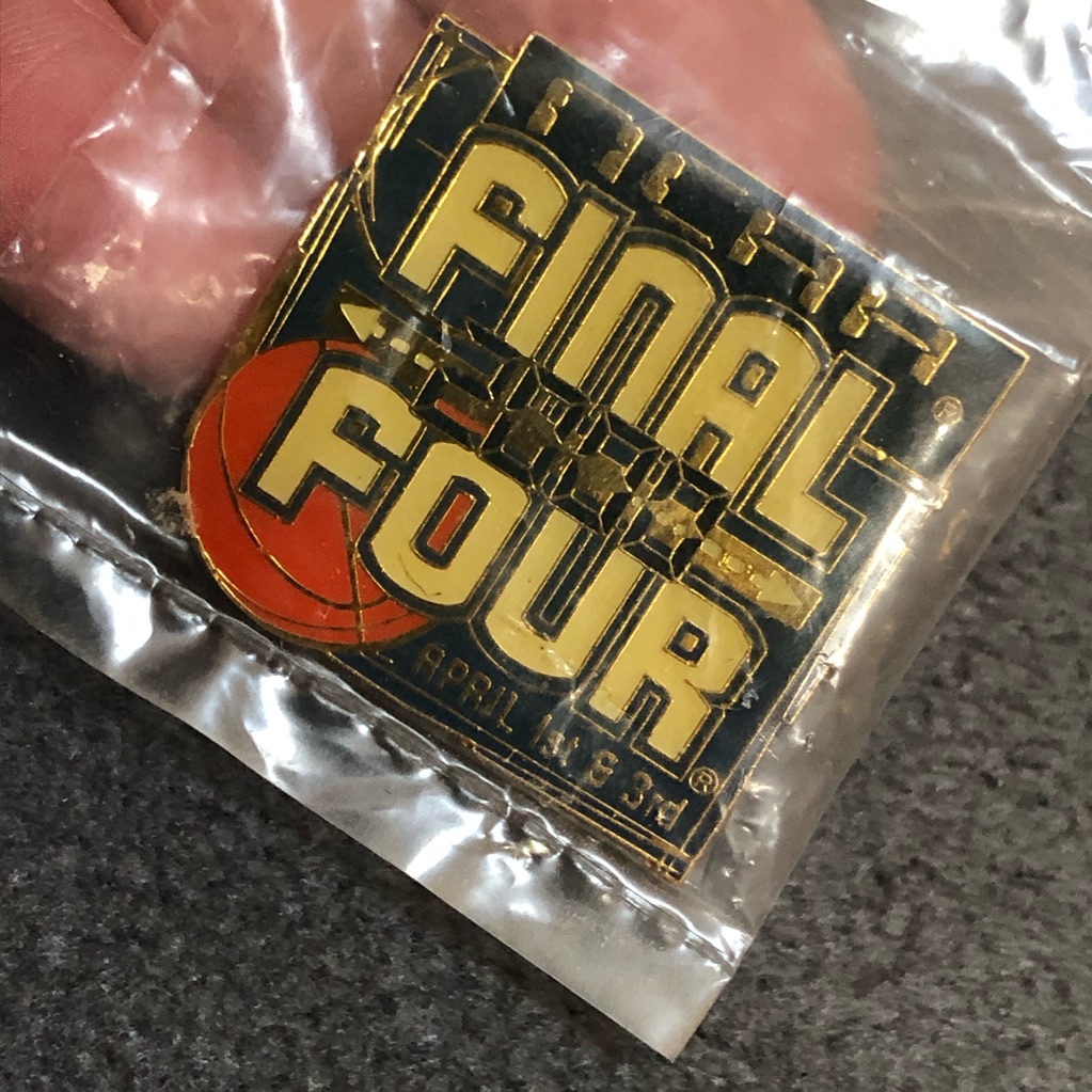 Vintage Ncaa Final Four Basketball 2000 April 1st  3rd Collectible Pin
